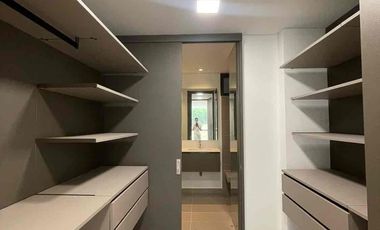 vendo Apto con jardín en Poblado Palmas