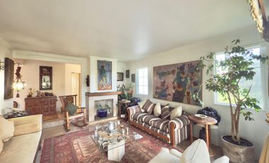 Se vende casa en condominio de Sagrada Familia, 5 piezas 4 baños, piscina, Curicó