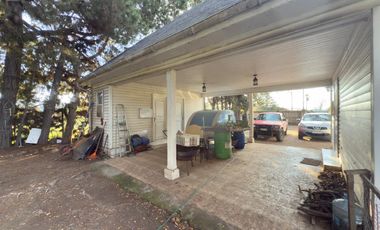 Se vende casa en condominio de Sagrada Familia, 5 piezas 4 baños, piscina, Curicó