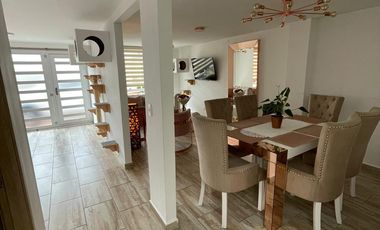 Casa en el Conjunto Mirador de las Lomas – Villamaría