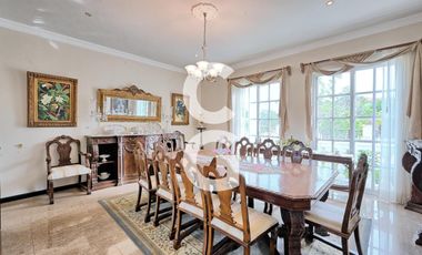 Casa en Venta en Cancun en Residencial Lagos del Sol con 5 Recámaras