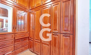 Casa en Venta en Cancun en Residencial Lagos del Sol con 5 Recámaras