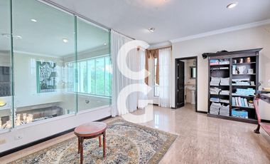 Casa en Venta en Cancun en Residencial Lagos del Sol con 5 Recámaras