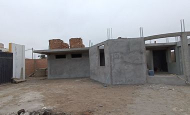 Terreno en Venta en Chancay con Construcción