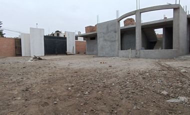 Terreno en Venta en Chancay con Construcción