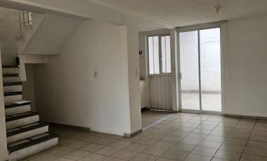 Venta Casa al Sur de Aguascalientes Condominio Privado Paseos de Aguascalientes a un costado de Rancho Santa Mónica