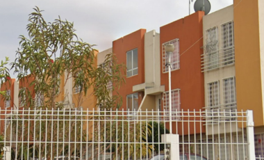 BONITA CASA ADJUDICADA PARA VENTA EN LA CALLE DE CUARZO 28 COLONIA VILLAS DE TIZAYUCA