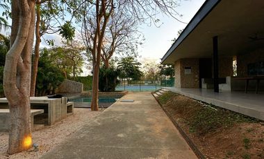 CASA EN VENTA EN MERIDA YUCATAN 1 SOLA PLANTA ALBERCA 3 RECAMARAS ARBOREA