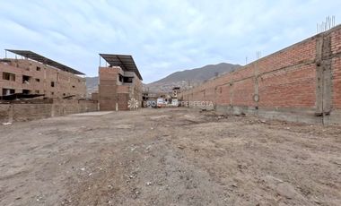Terreno en venta en San Juan De Lurigancho
