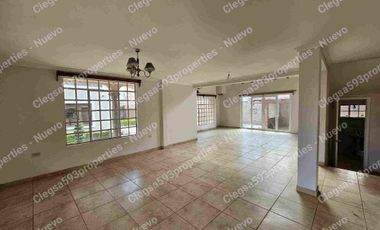 RENTO CASA CON JARDIN EN CHALLUABAMBA EN URBANIZACION