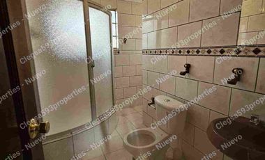 RENTO CASA CON JARDIN EN CHALLUABAMBA EN URBANIZACION