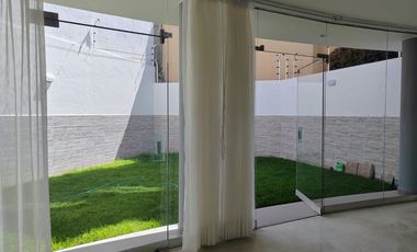 Casa En Venta En Quinta Privada Cayma Parte Baja - Cerca a Zona Financiera y Comercial