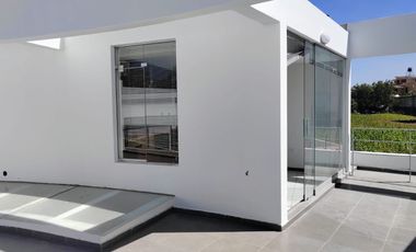 Casa En Venta En Quinta Privada Cayma Parte Baja - Cerca a Zona Financiera y Comercial