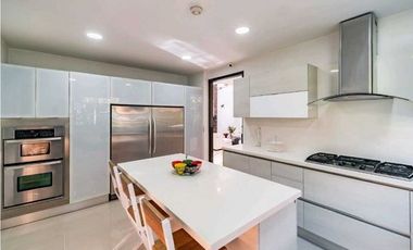 CASA EXCLUSIVA EN ENVIGADO LOMA DEL ESCOBERO