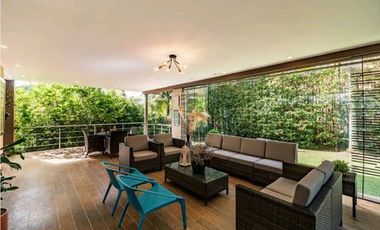 CASA EXCLUSIVA EN ENVIGADO LOMA DEL ESCOBERO