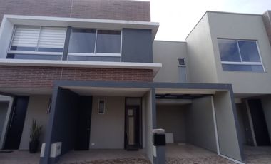 HERMOSA CASA ARRIENDO LA CEJA PARA OCTUBRE