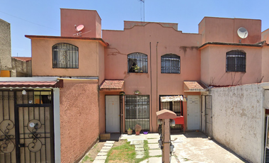 CASA EN VENTA Calle Retorno Llano de Bezares No. 2, Vivienda A, Lote 7, Manzana 4, Fraccionamiento Cofradía San Miguel, Municipio de Cuautitlán Izcall