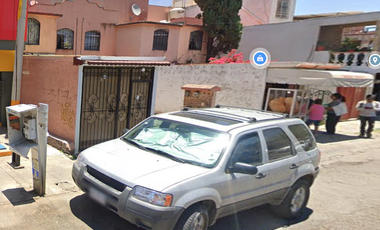 CASA EN VENTA Calle Retorno Llano de Bezares No. 2, Vivienda A, Lote 7, Manzana 4, Fraccionamiento Cofradía San Miguel, Municipio de Cuautitlán Izcall