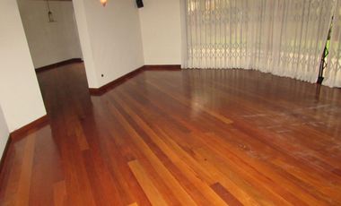 Bella Residencia 539 m2, techos doble altura – Barandiarán, La Planicie