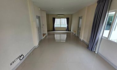 For Sale! Great Deal – Worth Every Baht! Single House in Centro Phahol - Vibhavadi Village Near Phaholyothin Road, Tollway