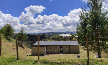 VENTA DE FINCA PARA ESTRENAR EN SAN VICENTE ( Ant) con escritura 100% por solo ‼️$489.000.000 COP‼️