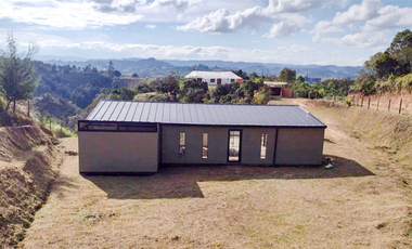 VENTA DE FINCA PARA ESTRENAR EN SAN VICENTE ( Ant) con escritura 100% por solo ‼️$489.000.000 COP‼️