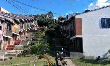 VENDO CASA, BUENOS AIRES, ETERNA PRIMAVERA