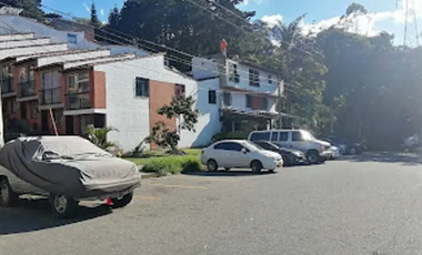 VENDO CASA, BUENOS AIRES, ETERNA PRIMAVERA