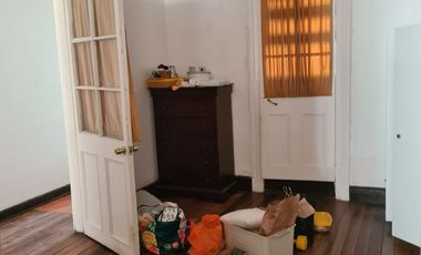 Venta de 3 Casas con único rol, $199.000.000 en plena Avenida Matta, Valparaíso