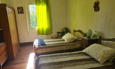 Venta de 3 Casas con único rol, $199.000.000 en plena Avenida Matta, Valparaíso