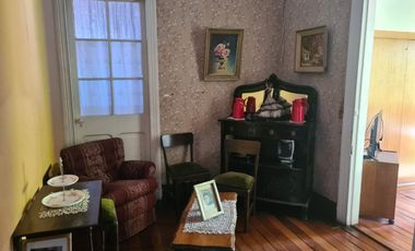 Venta de 3 Casas con único rol, $199.000.000 en plena Avenida Matta, Valparaíso