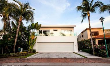 Casa en Venta con Vista Al Campo de Golf El Tigre. Nuevo Vallarta, Nayarit,