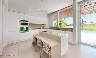 Casa en Venta con Vista Al Campo de Golf El Tigre. Nuevo Vallarta, Nayarit,