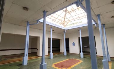 ARRIENDO CASA LOCAL, CENTRO