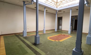 ARRIENDO CASA LOCAL, CENTRO