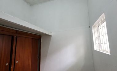 ARRIENDO CASA LOCAL, CENTRO