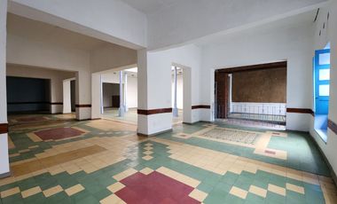 ARRIENDO CASA LOCAL, CENTRO