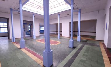 ARRIENDO CASA LOCAL, CENTRO