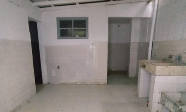 ARRIENDO CASA LOCAL, CENTRO
