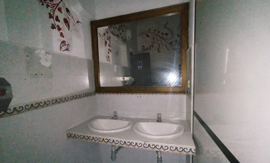 ARRIENDO CASA LOCAL, CENTRO