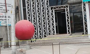 EDIFICIO EN RENTA SOBRE PASEO 5 DE FEBRERO