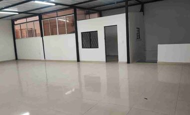 🏢 LOCAL EN ARRIENDO - ÁLVAREZ