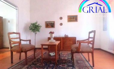 Gran terreno con 2 casas en Providencia