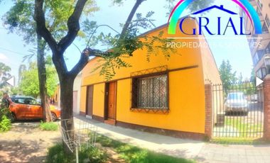 Gran terreno con 2 casas en Providencia