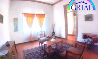 Gran terreno con 2 casas en Providencia