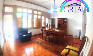 Gran terreno con 2 casas en Providencia