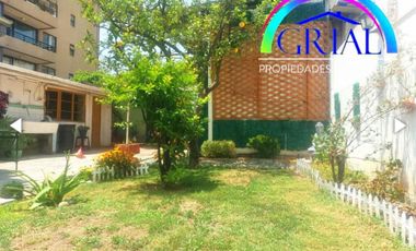 Gran terreno con 2 casas en Providencia