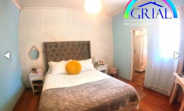 Gran terreno con 2 casas en Providencia