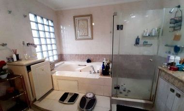 VENTA CASA 4 DORMITORIOS SAMBORONDON SAN ISIDRO