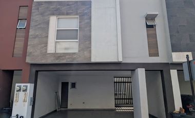 CASA EN VENTA EN ESPACIO CUMBRES IRWIN MONTERREY